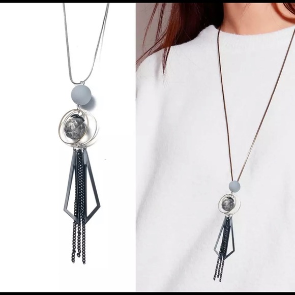 Black Tassel Long Necklace - Picture 2 of 6